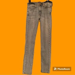 Urban outfitters exclusive BDG Skinny Fit Vintage denim Stretch Jeans. NWT